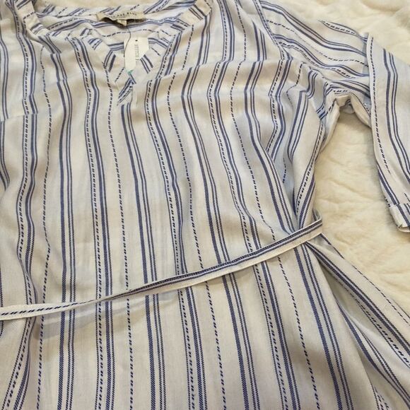 NWT Skies Are Blue Striped Maternity Top - Picture 3 of 15